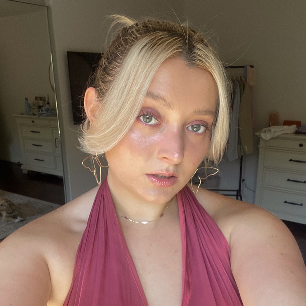 Meet your Posher, Kassandra